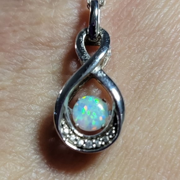 Simply Stunning Pulse Opal and Sterling Silver (925) Necklace - Picture 3 of 10
